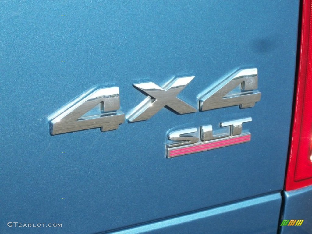 2004 Ram 1500 SLT Quad Cab 4x4 - Atlantic Blue Pearl / Dark Slate Gray photo #30