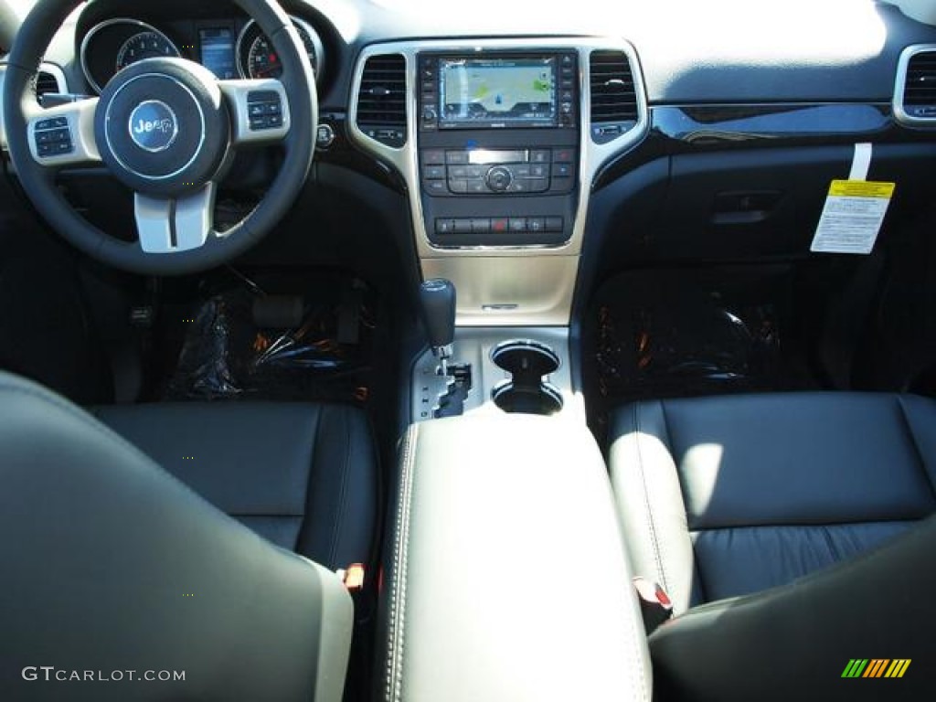2013 Grand Cherokee Laredo X Package 4x4 - Mineral Gray Metallic / Black photo #4