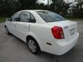 2008 Absolute White Suzuki Forenza   photo #3