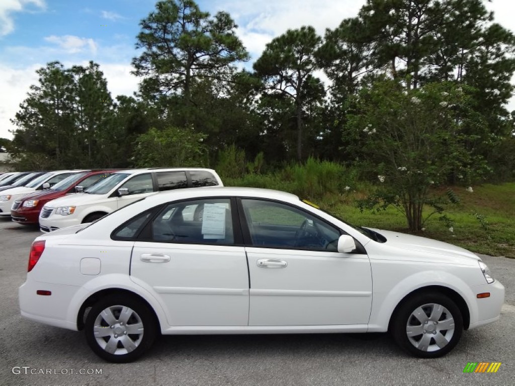 2008 Forenza  - Absolute White / Grey photo #9