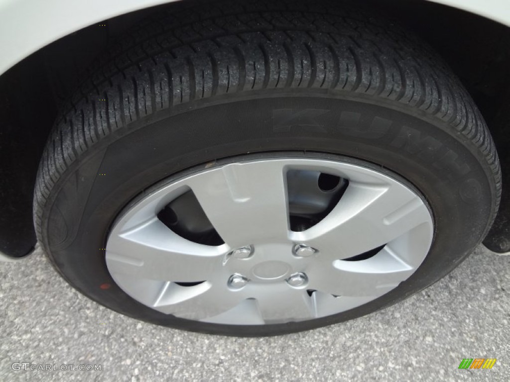 2008 Forenza  - Absolute White / Grey photo #14