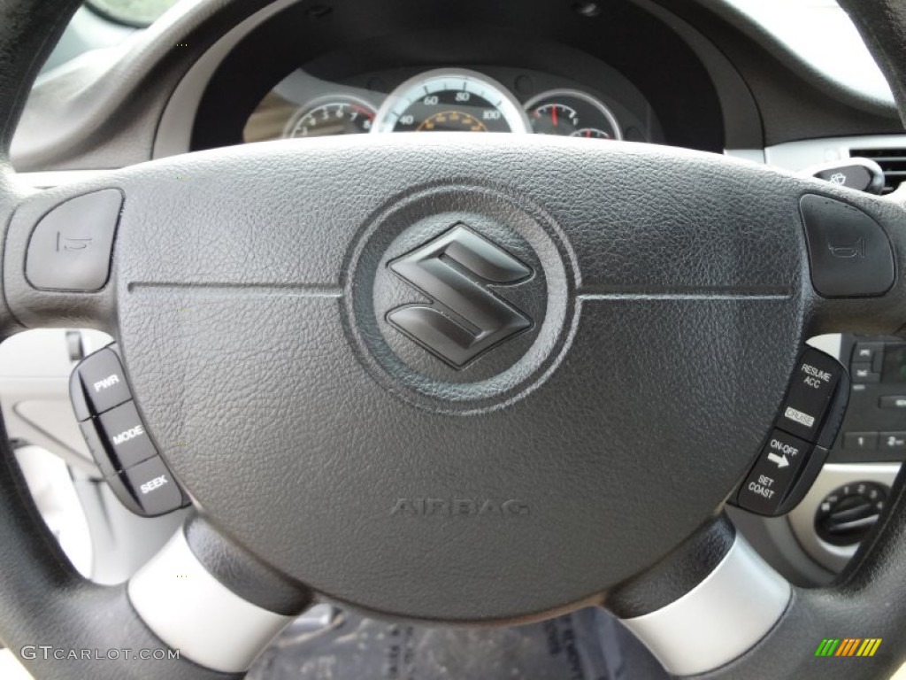 2008 Forenza  - Absolute White / Grey photo #23