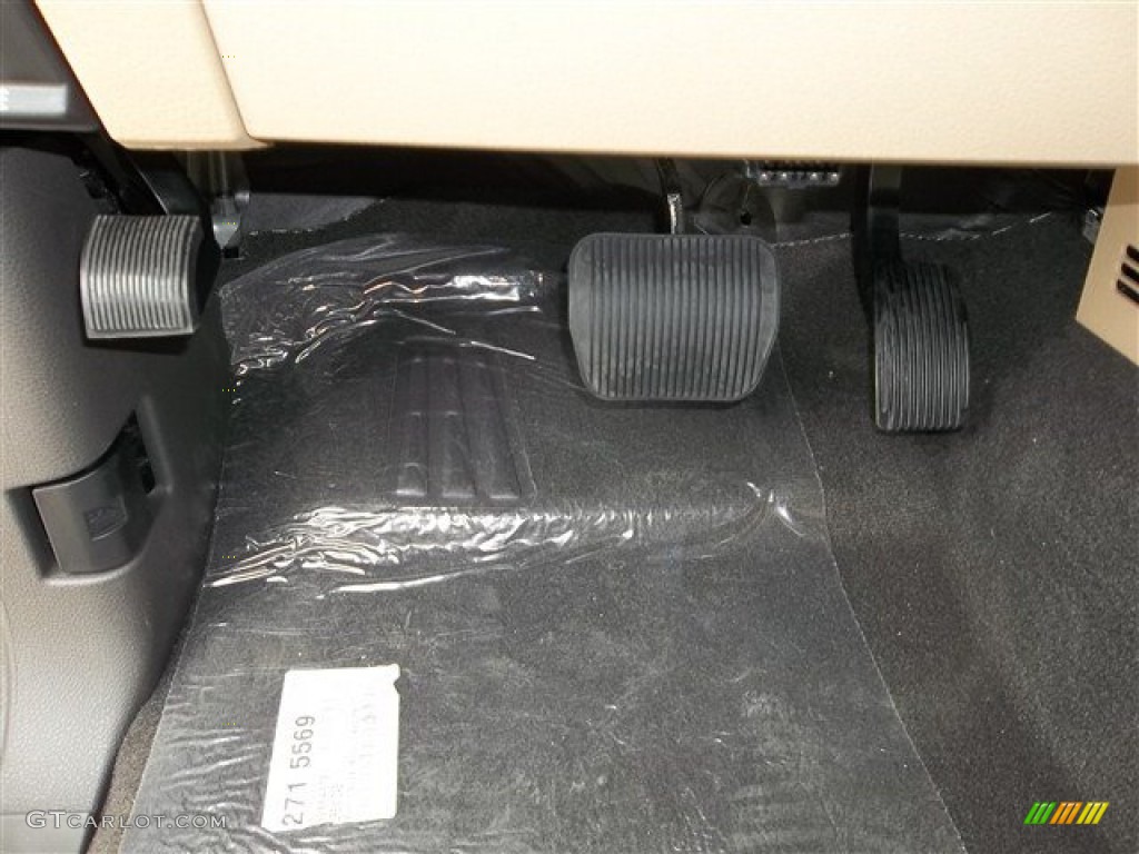 2013 F150 Lariat SuperCrew 4x4 - Ruby Red Metallic / Adobe photo #34