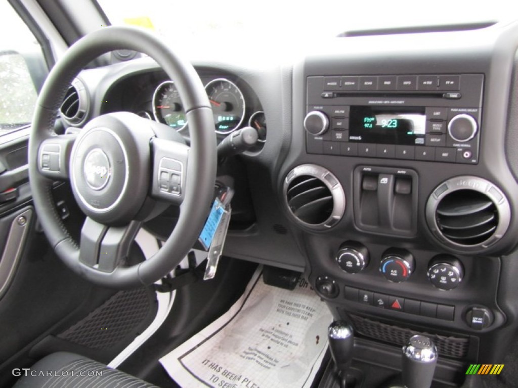 2012 Wrangler Sport S 4x4 - Bright White / Black photo #10