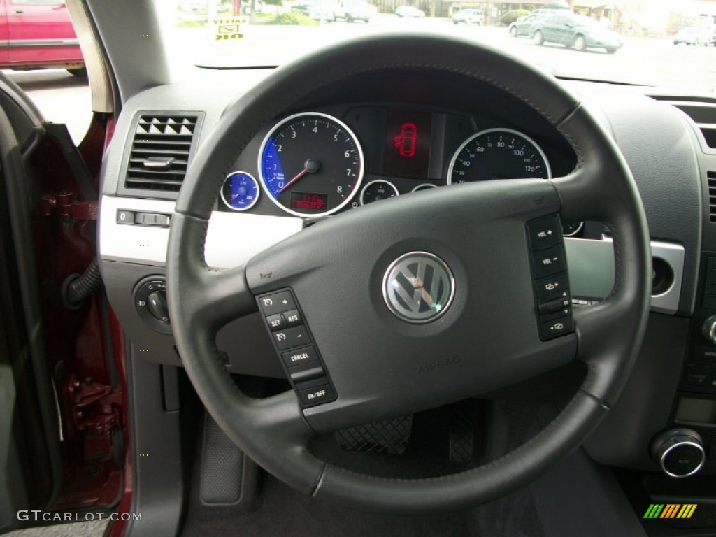 2009 Touareg 2 VR6 - Cranberry Red Metallic / Anthracite photo #5