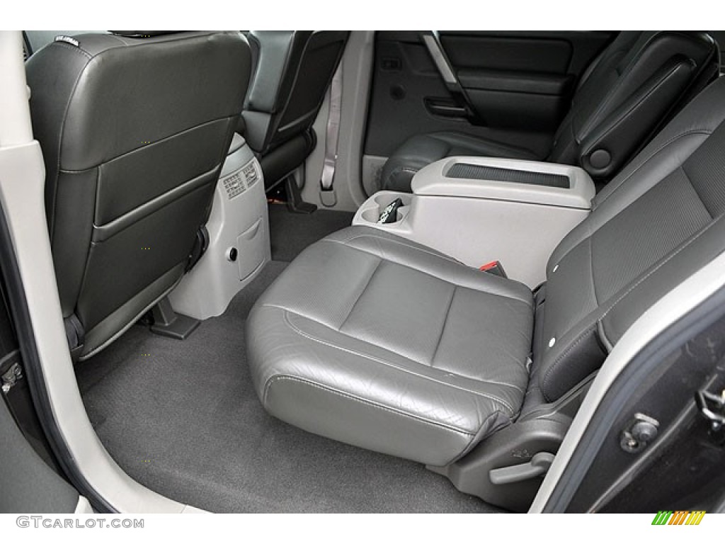 Graphite/Titanium Interior 2004 Nissan Armada LE Photo #72041194
