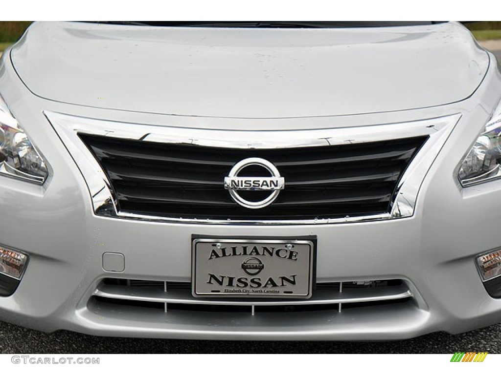 2013 Altima 2.5 S - Brilliant Silver / Charcoal photo #2