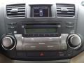 2009 Toyota Highlander Sand Beige Interior Audio System Photo