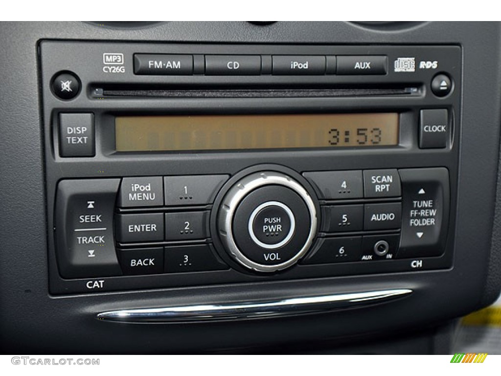 2013 Nissan Rogue S AWD Audio System Photos