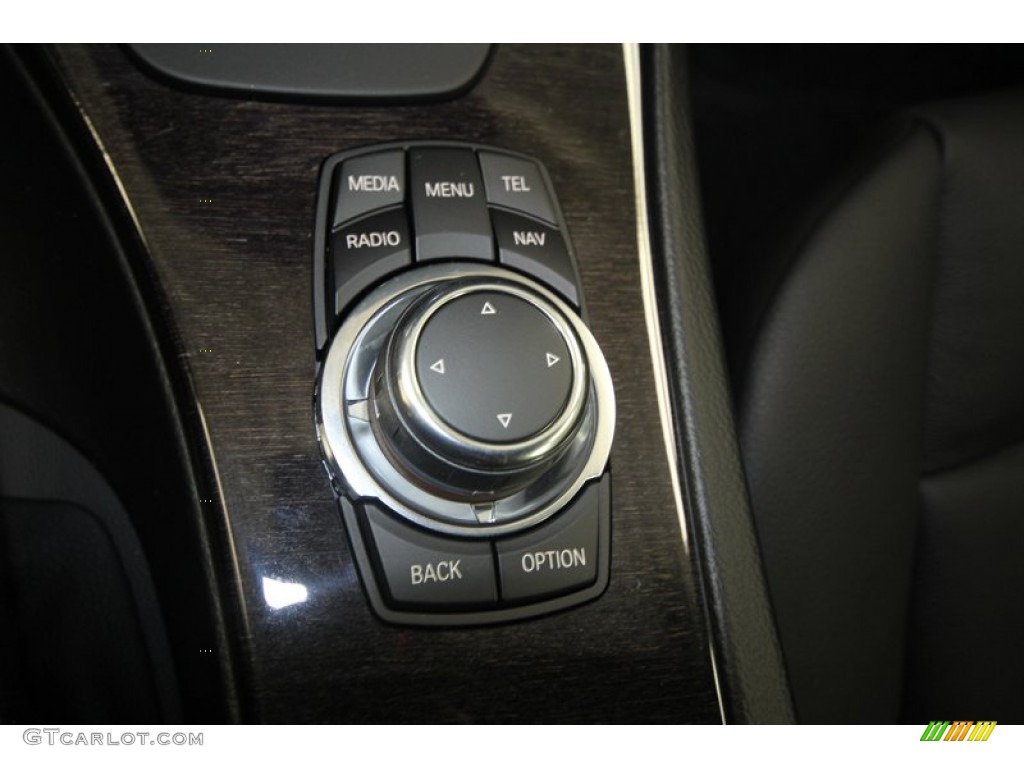 2013 BMW 3 Series 328i Convertible Controls Photo #72043792