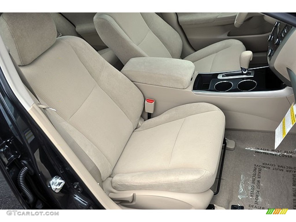 Beige Interior 2013 Nissan Altima 2.5 SV Photo #72043870