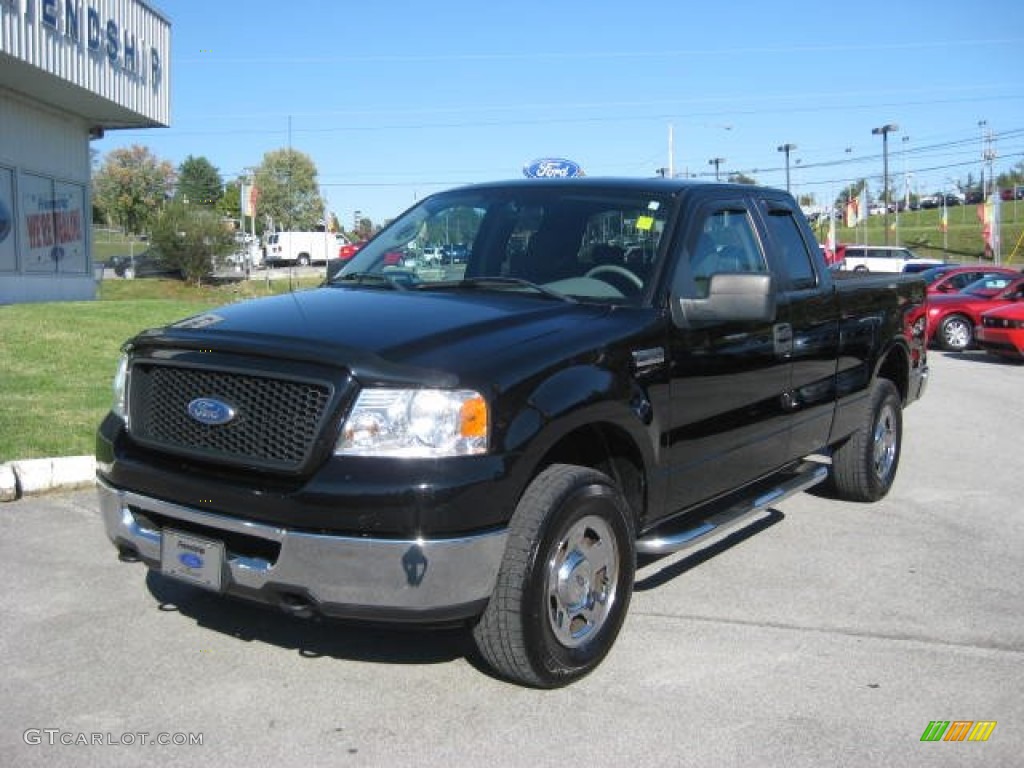 2006 F150 XLT SuperCab 4x4 - Black / Medium Flint photo #2