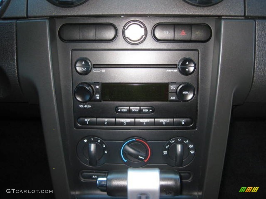 2006 Ford Mustang V6 Premium Convertible Controls Photo #72045604