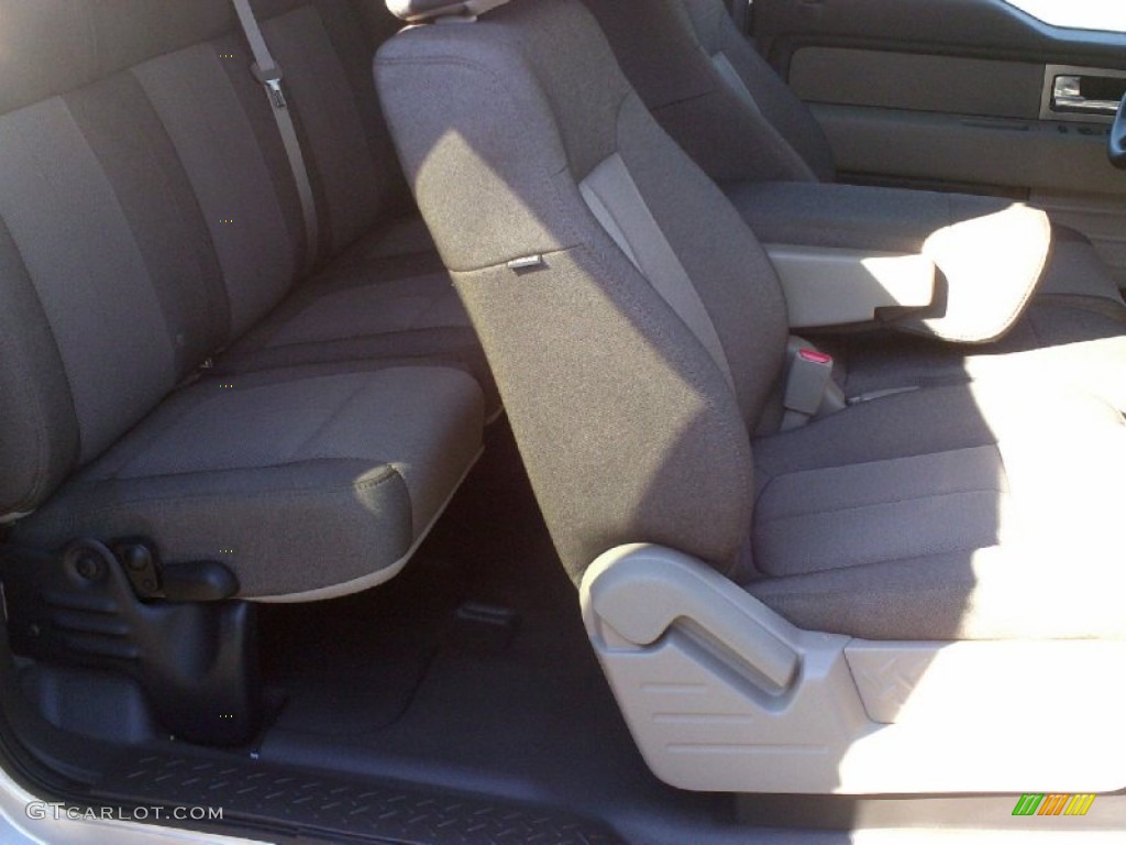 2010 F150 STX SuperCab 4x4 - Ingot Silver Metallic / Medium Stone photo #13