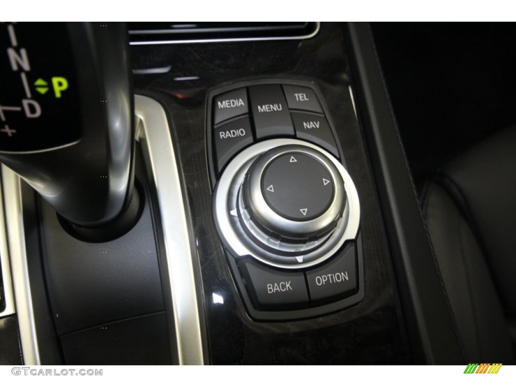 2013 BMW 7 Series 740Li Sedan Controls Photo #72049435