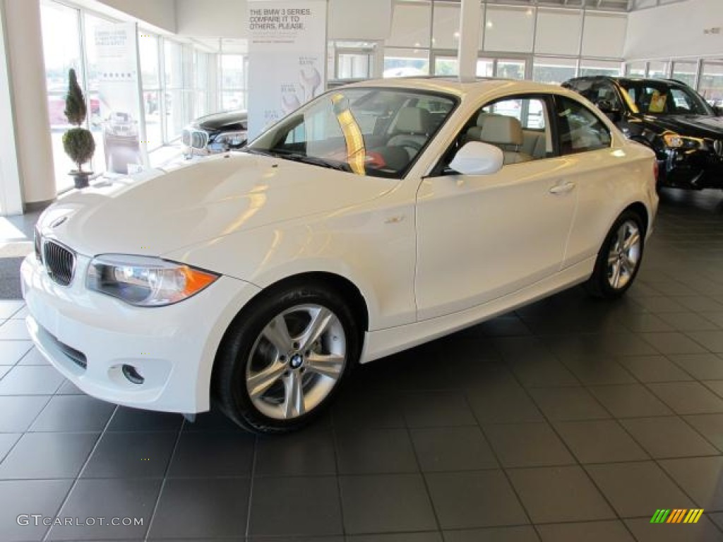 2013 1 Series 128i Coupe - Alpine White / Savanna Beige photo #4