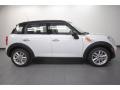 Light White - Cooper Countryman Photo No. 2