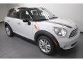 Light White - Cooper Countryman Photo No. 6