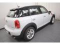 Light White - Cooper Countryman Photo No. 8