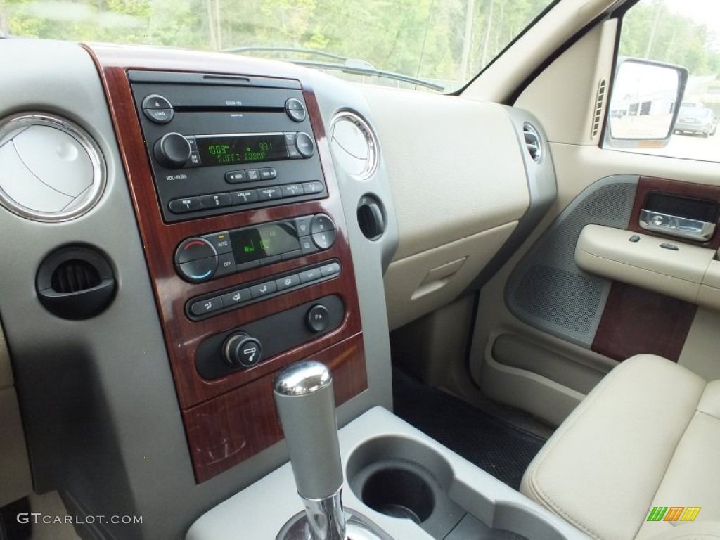 2006 F150 Lariat SuperCrew - Oxford White / Tan photo #20