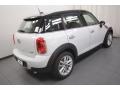 Light White - Cooper Countryman Photo No. 8
