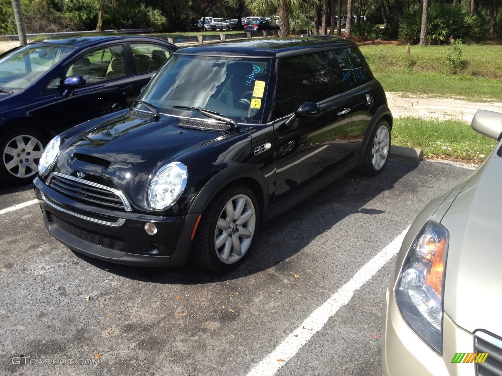 2004 Cooper S Hardtop - Jet Black / Panther Black photo #1