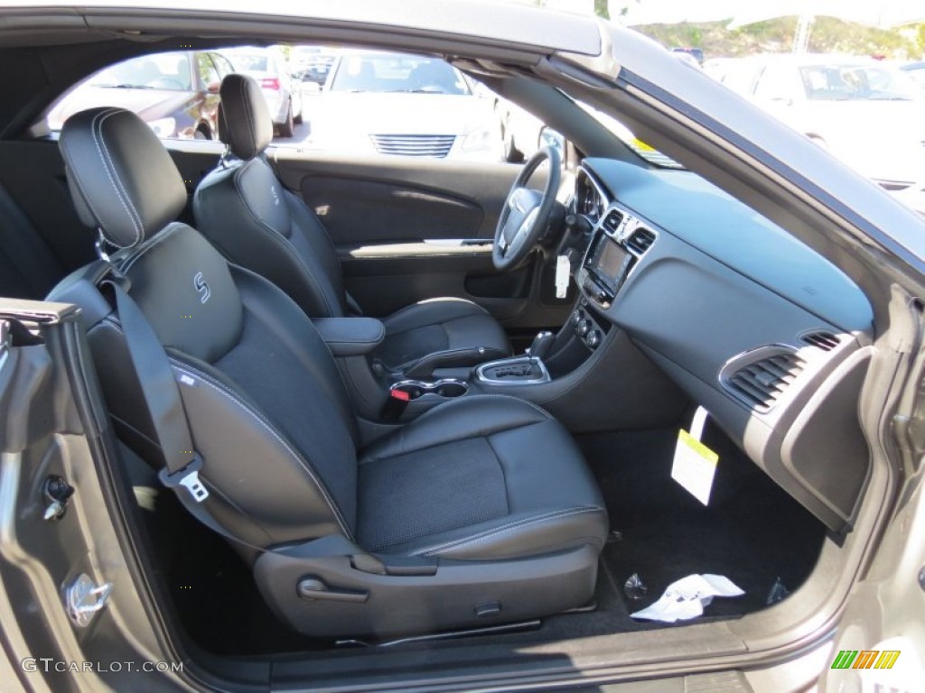 2013 Chrysler 200 S Convertible Front Seat Photos