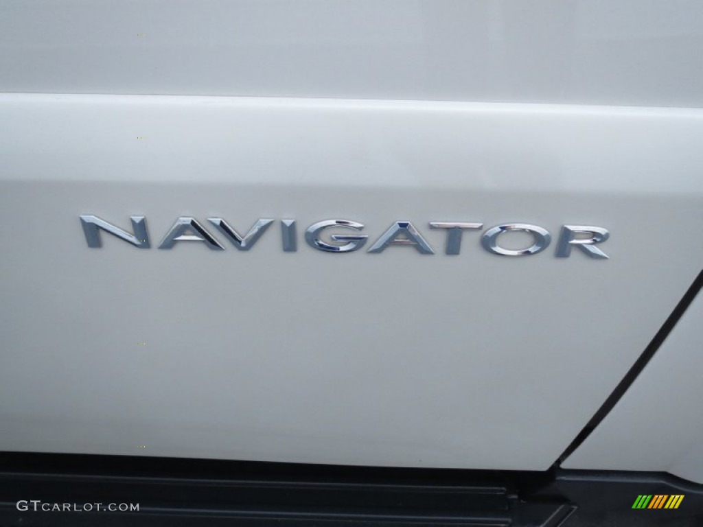 2006 Navigator Luxury - Oxford White / Camel photo #15