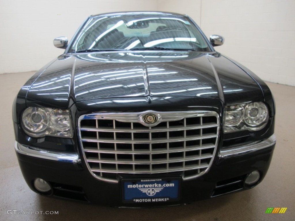 2005 300 C HEMI - Brilliant Black Crystal Pearl / Dark Slate Gray/Medium Slate Gray photo #2