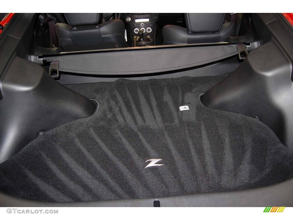2011 Nissan 370Z Sport Touring Coupe Trunk Photos