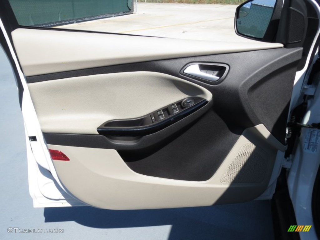 2013 Ford Focus Electric Hatchback Electric Medium Light Stone Eco-friendly Cloth Door Panel Photo #72062416