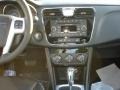 Tungsten Metallic - 200 S Sedan Photo No. 4