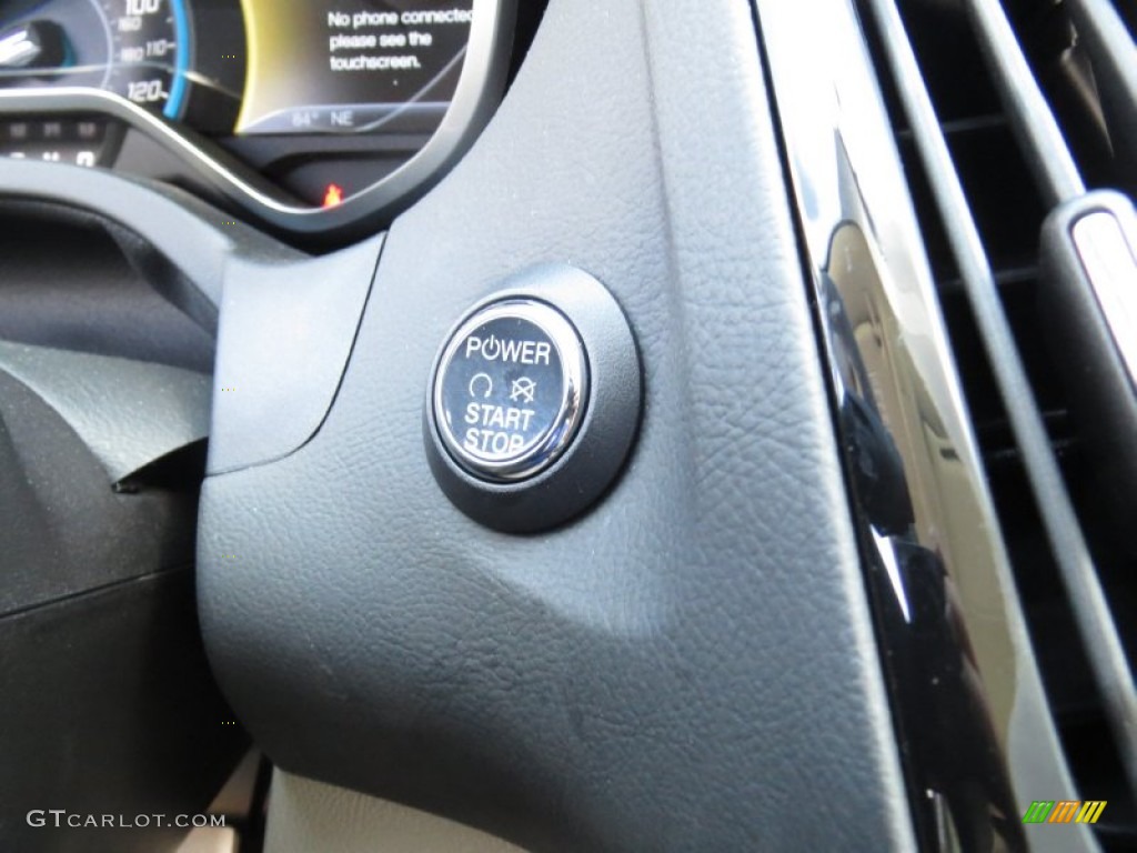 2013 Ford Focus Electric Hatchback Controls Photo #72062641