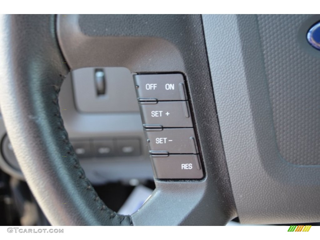 2011 Escape XLT V6 - Tuxedo Black Metallic / Charcoal Black photo #22