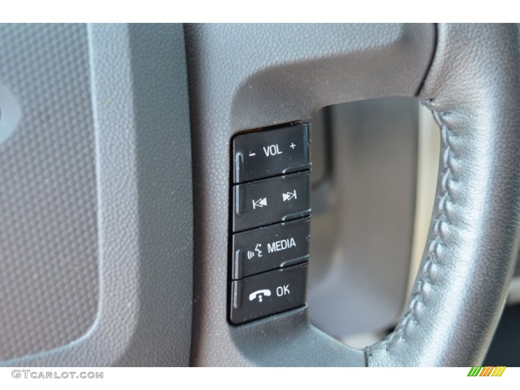 2011 Escape XLT V6 - Tuxedo Black Metallic / Charcoal Black photo #23