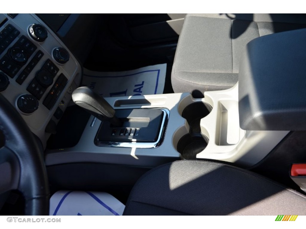 2011 Escape XLT V6 - Tuxedo Black Metallic / Charcoal Black photo #28