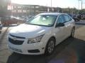 Summit White - Cruze LS Photo No. 4