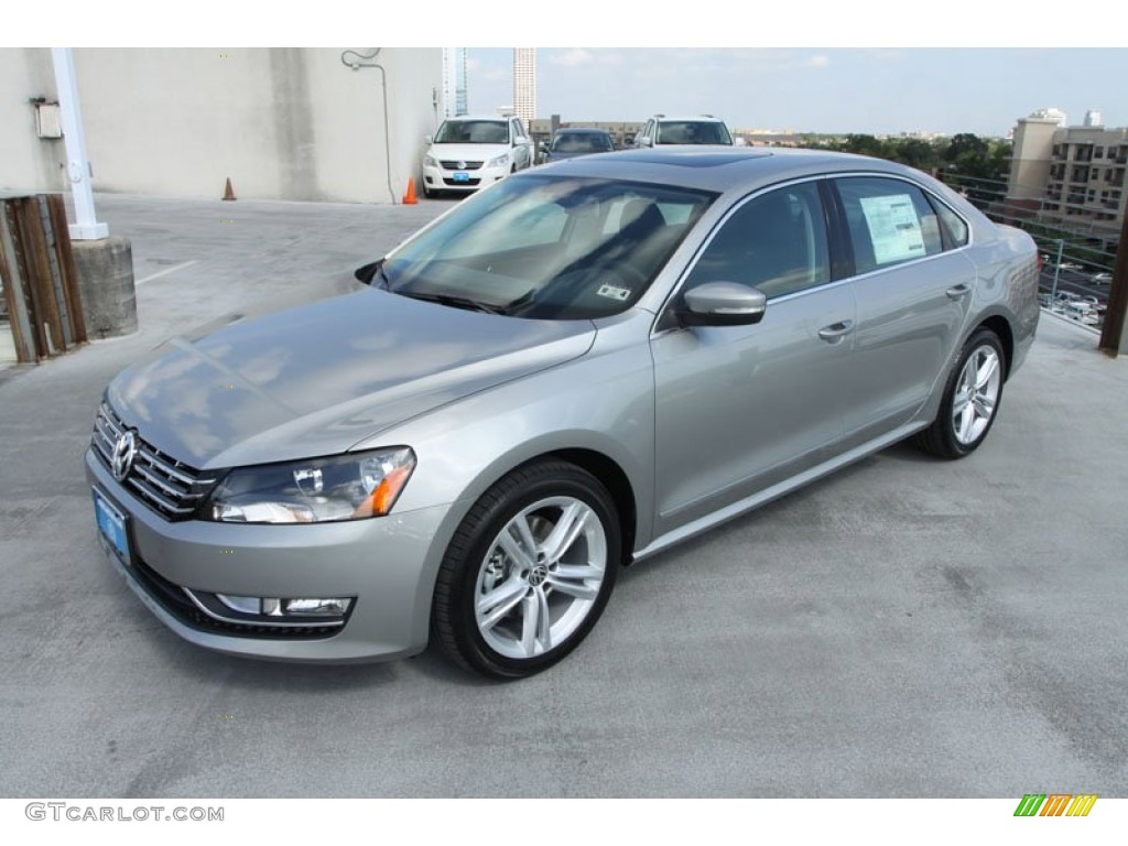 2013 Passat TDI SEL - Tungsten Silver Metallic / Titan Black photo #3