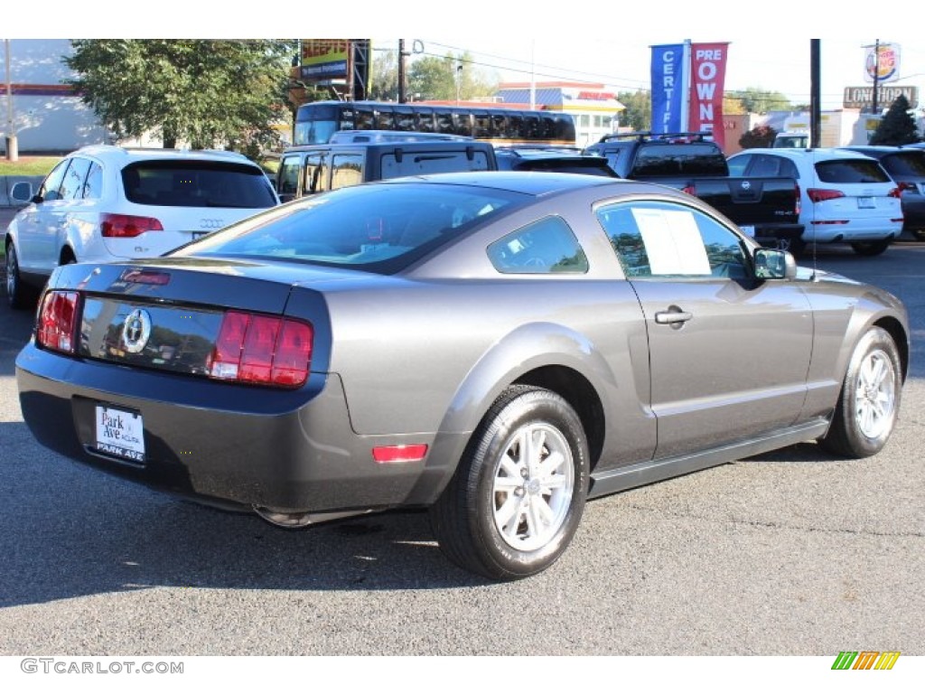 2007 Mustang V6 Deluxe Coupe - Alloy Metallic / Light Graphite photo #3