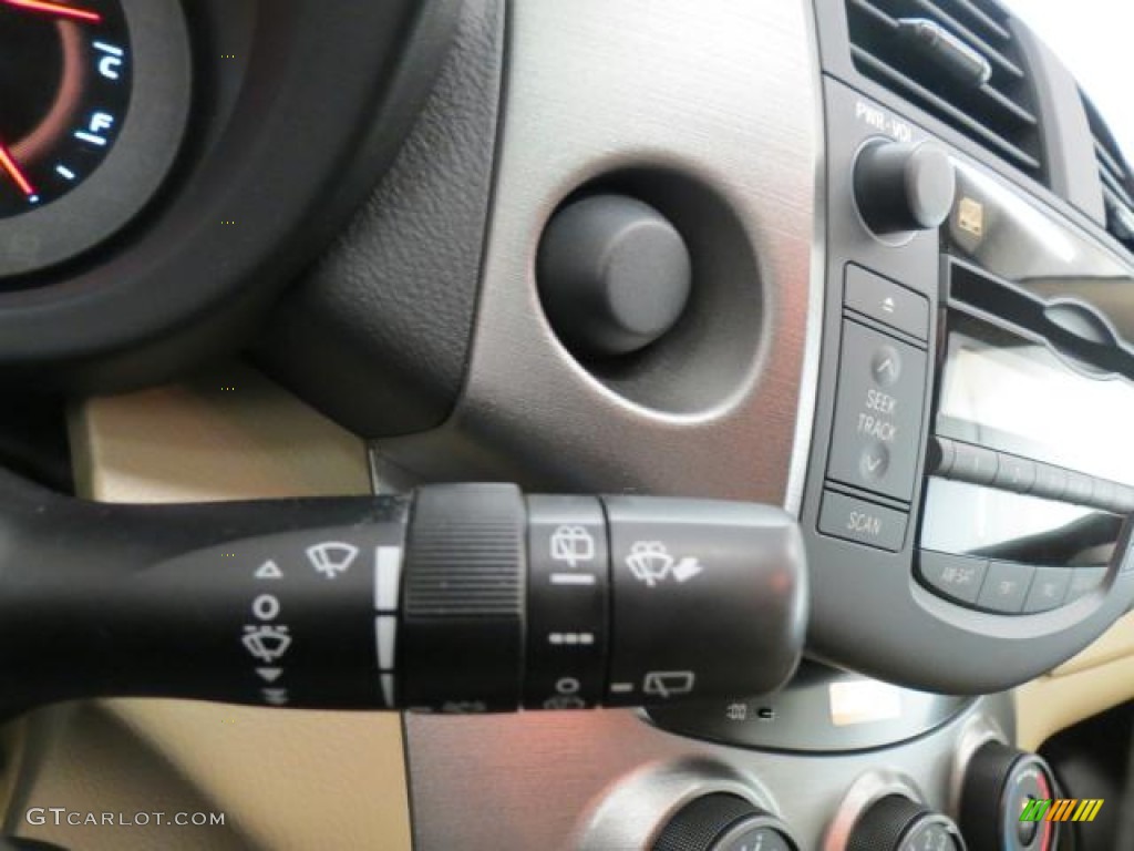 2009 Toyota RAV4 I4 Controls Photo #72073241