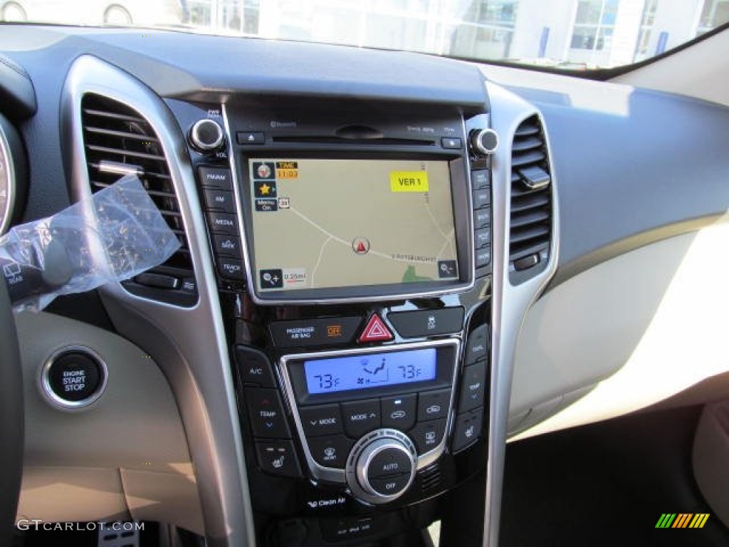 2013 Elantra GT - Volcanic Red / Beige photo #8
