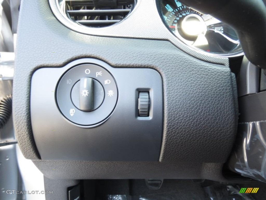 2013 Mustang GT Coupe - Ingot Silver Metallic / Charcoal Black photo #28