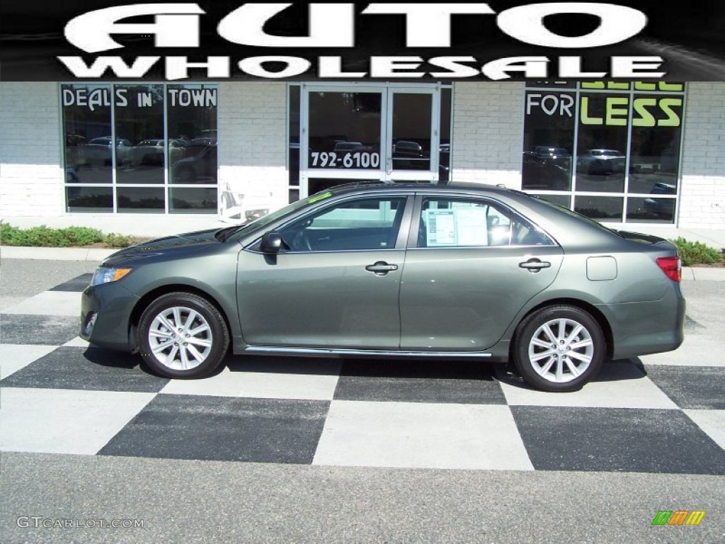 2012 Camry XLE - Cypress Green Pearl / Ivory photo #1