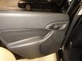 Pitch Black - Focus SE Sedan Photo No. 23
