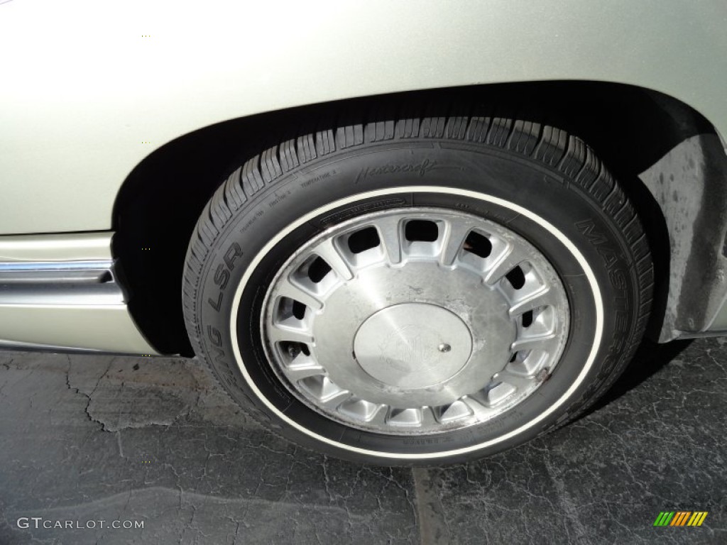 1996 Cadillac DeVille Sedan Wheel Photo #72082429