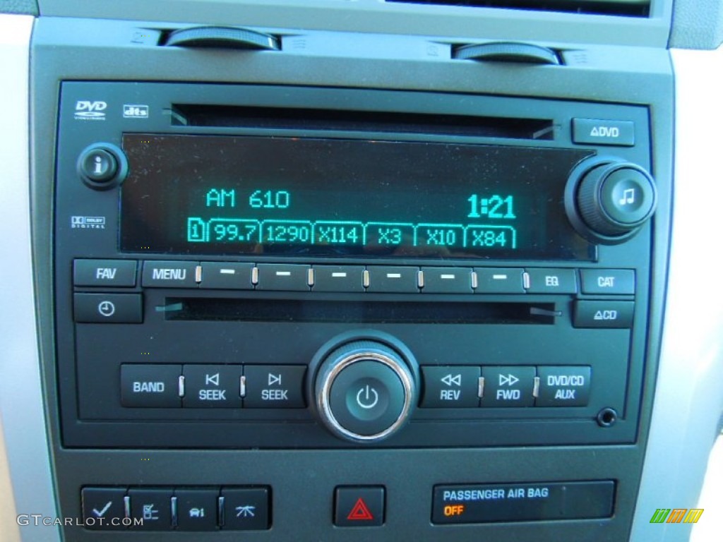 2011 Chevrolet Traverse LT Audio System Photo #72082441