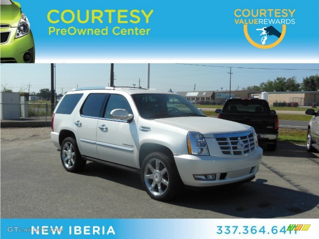 White Diamond Tricoat Cadillac Escalade