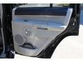 Brilliant Black Crystal Pearl - Commander Overland 4x4 Photo No. 24