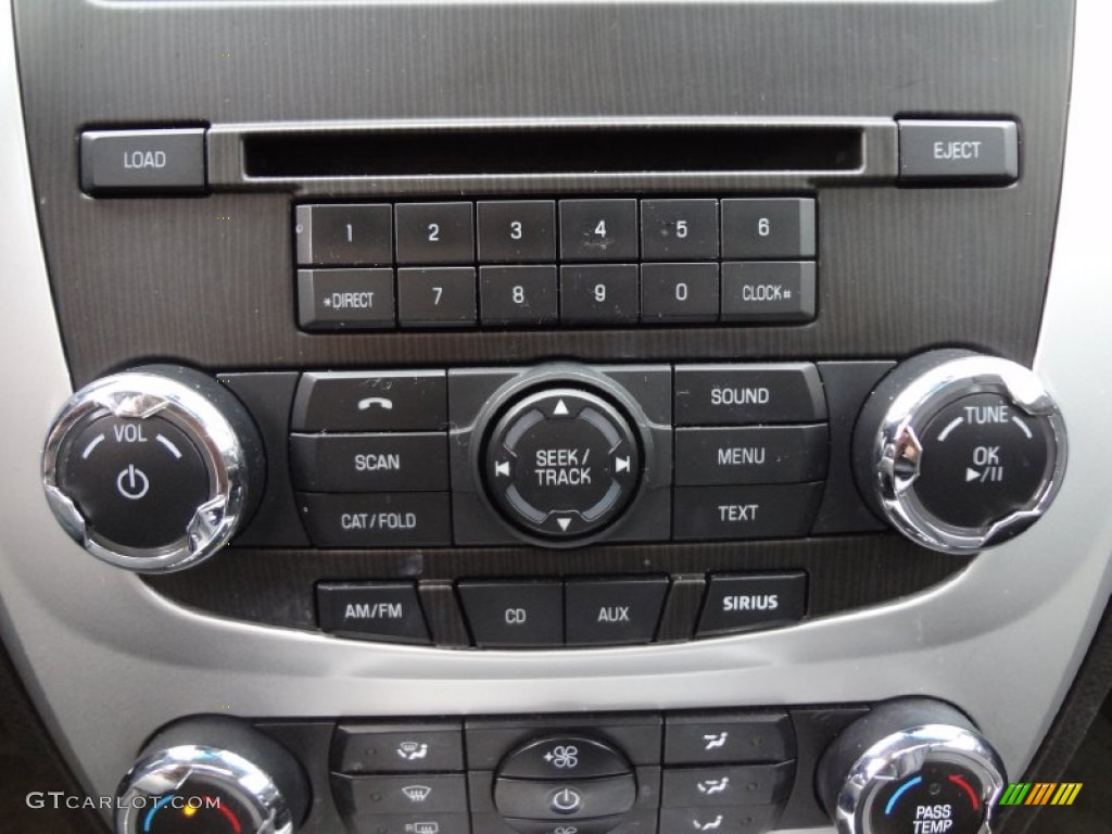 2011 Mercury Milan I4 Premier Controls Photo #72088033