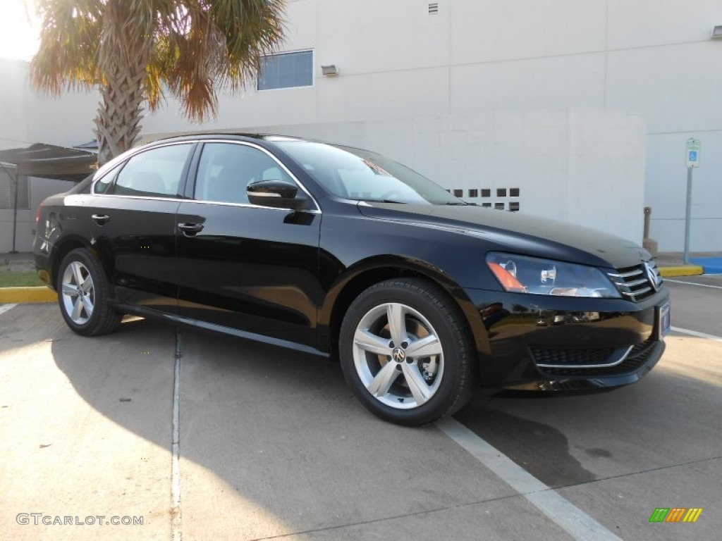 2013 Passat 2.5L SE - Black / Titan Black photo #1